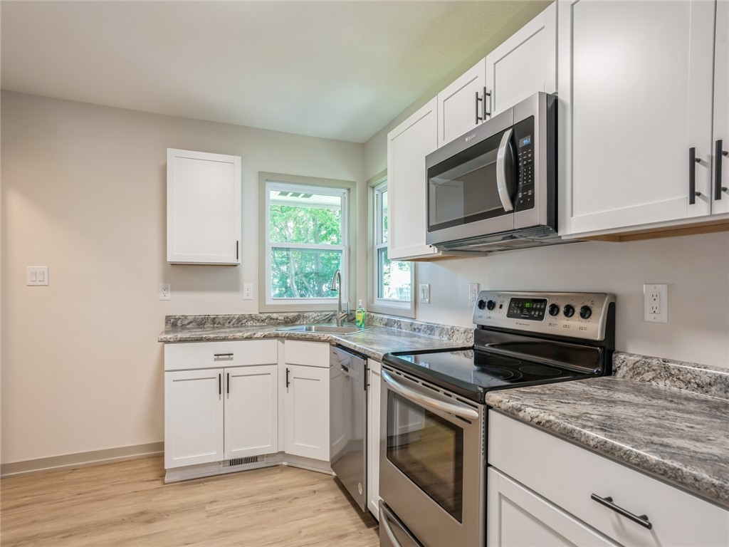 2900 E 39th Street