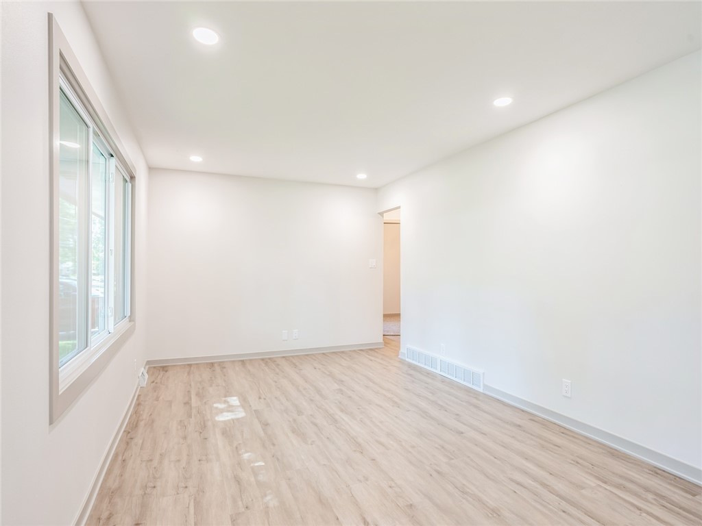 2900 E 39th Street