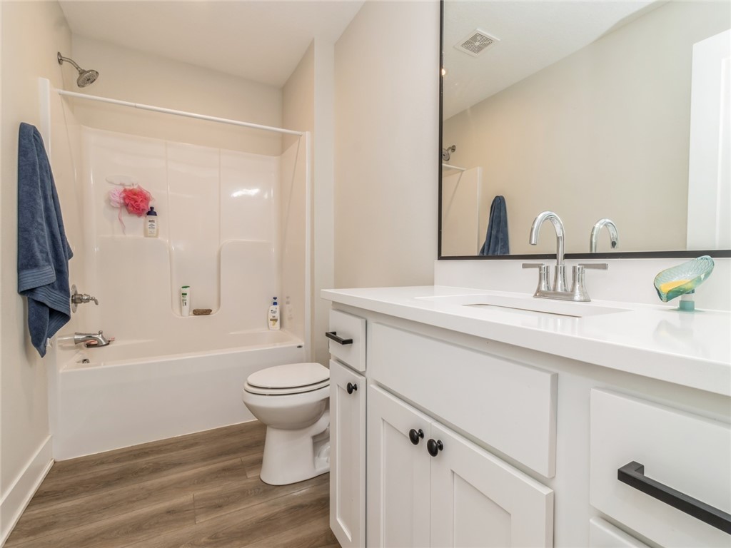 1818 28th Court SW