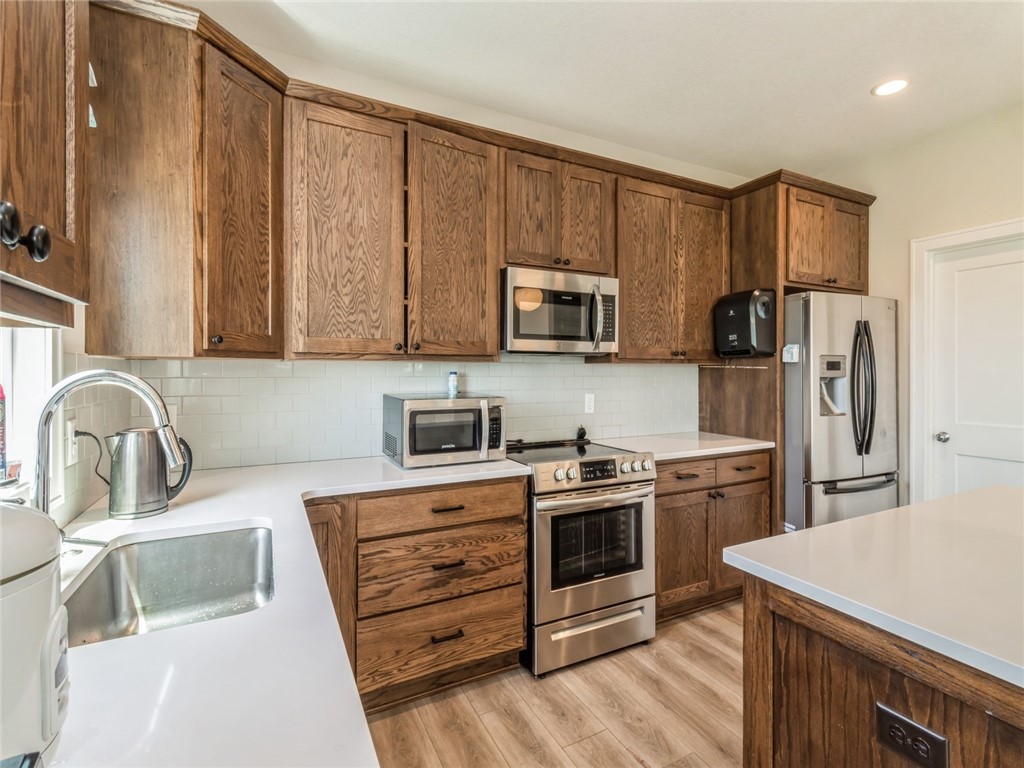 1818 28th Court SW