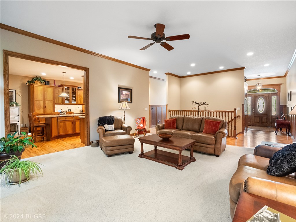 7098 NW 5th Court