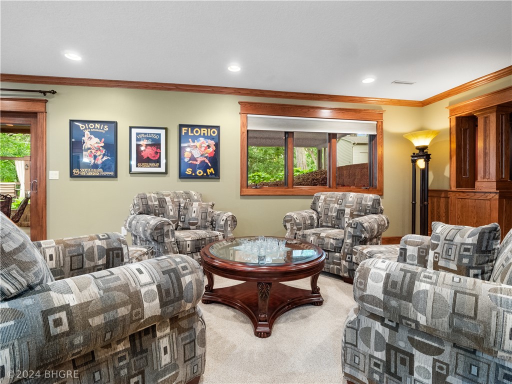 7098 NW 5th Court