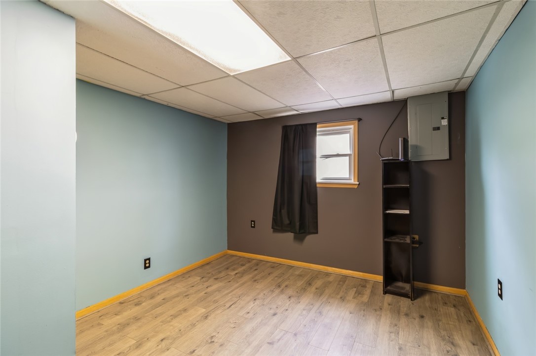 98 Snyder Street SE