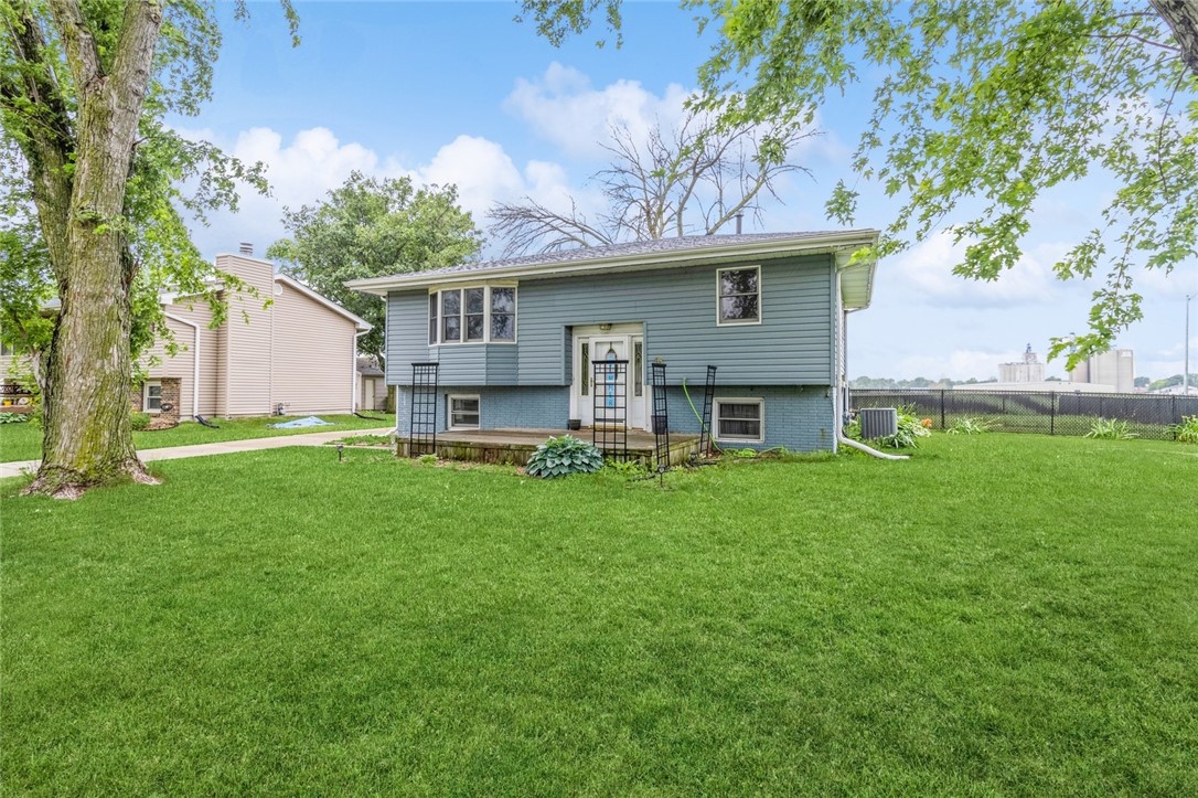 98 Snyder Street SE