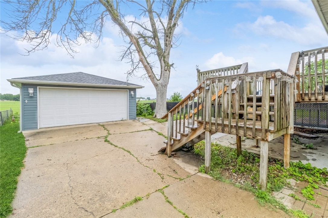 98 Snyder Street SE