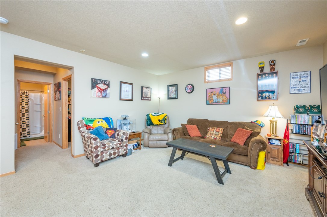 895 SE Bobwhite Lane