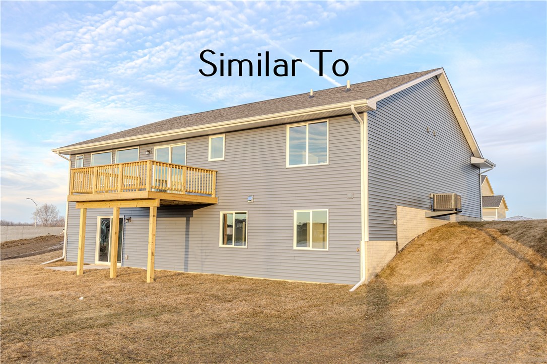 210 NW Lavelle Court