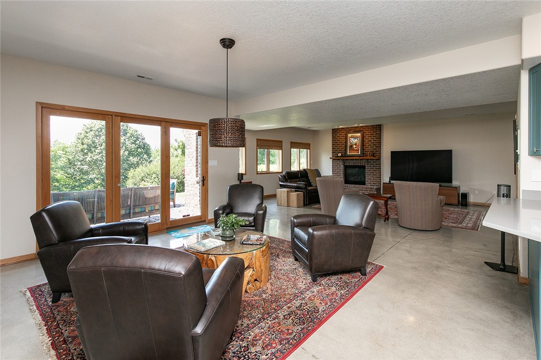 8302 NW Chevalia Drive