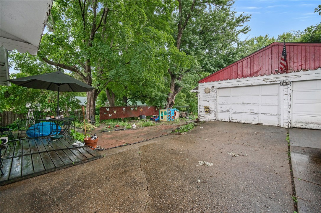 13 E Bell Avenue