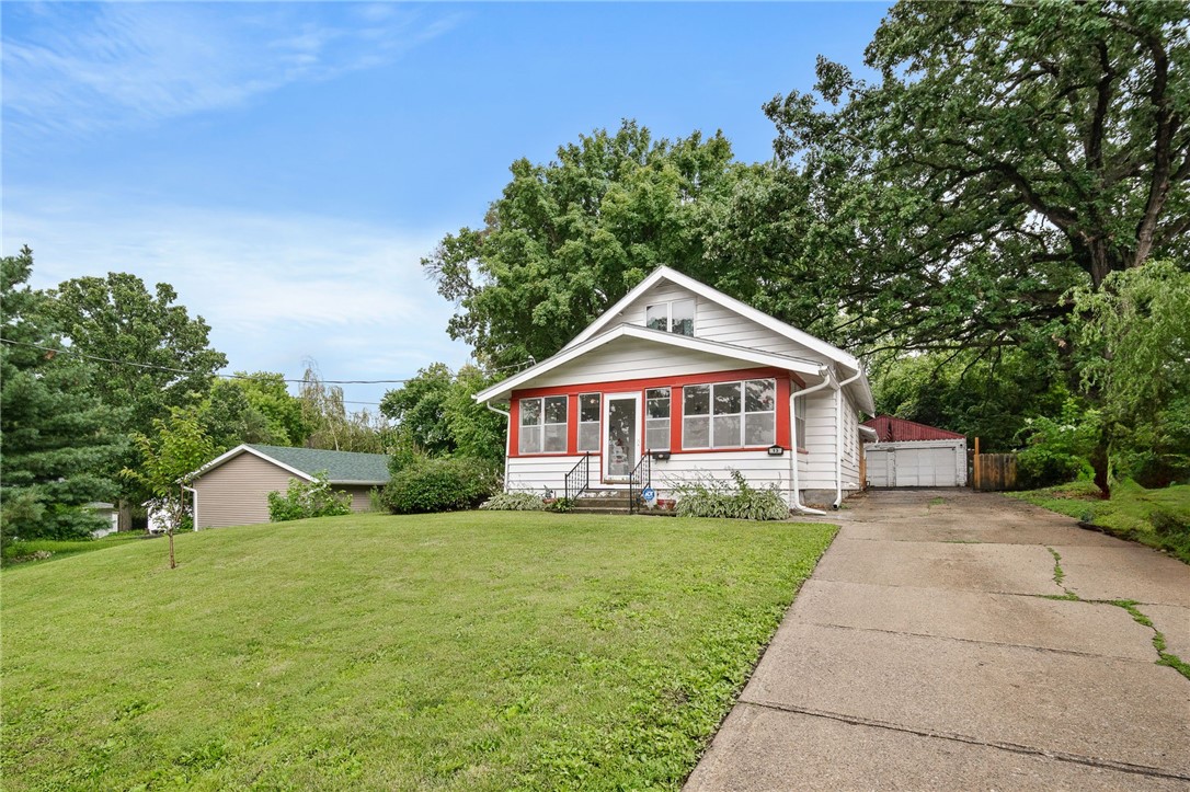 13 E Bell Avenue