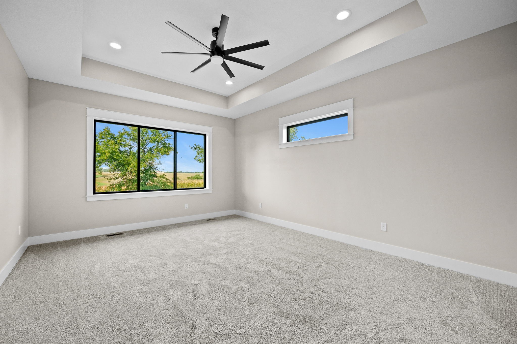 2325 Green Leaf Circle