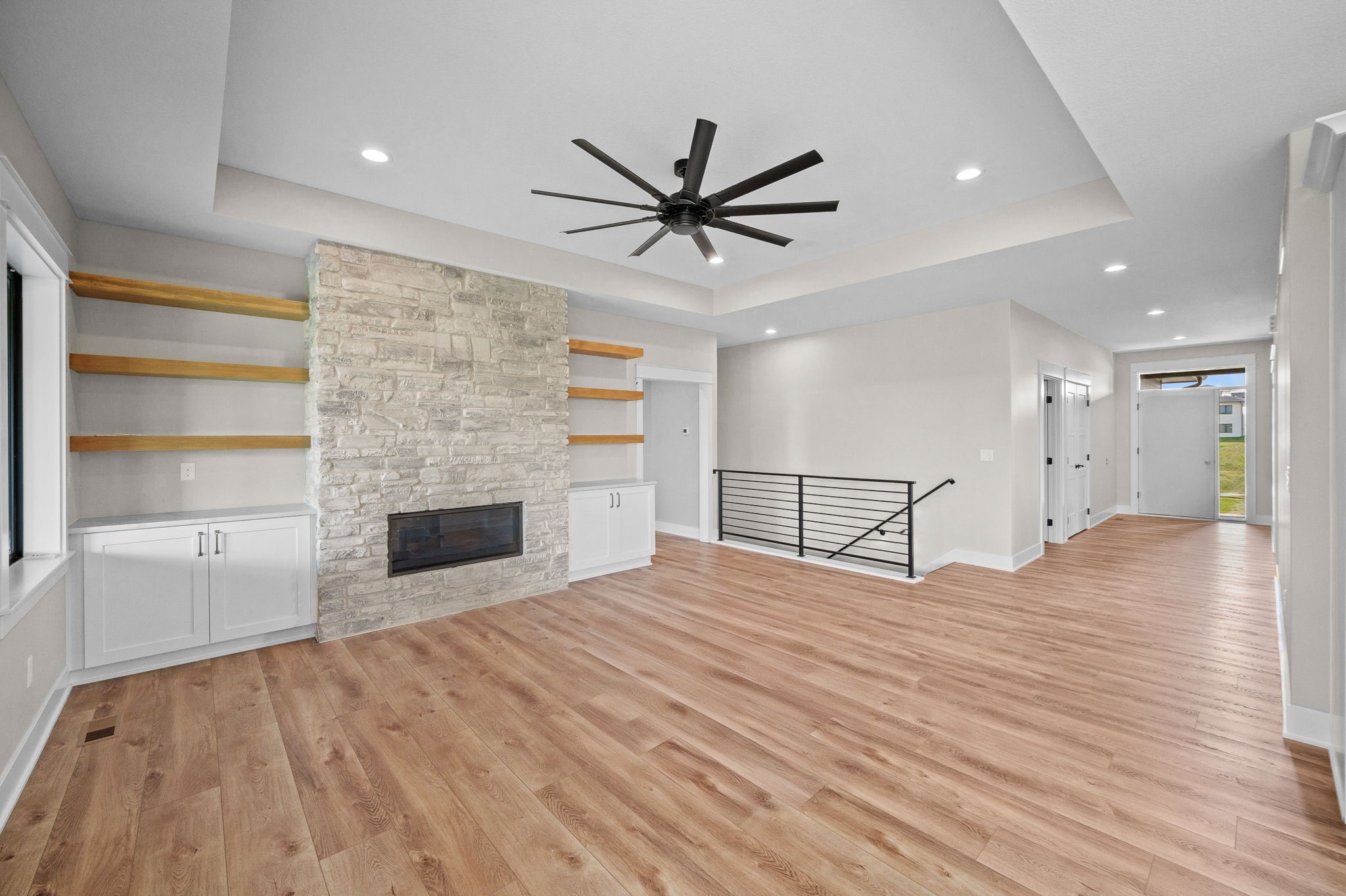 2325 Green Leaf Circle