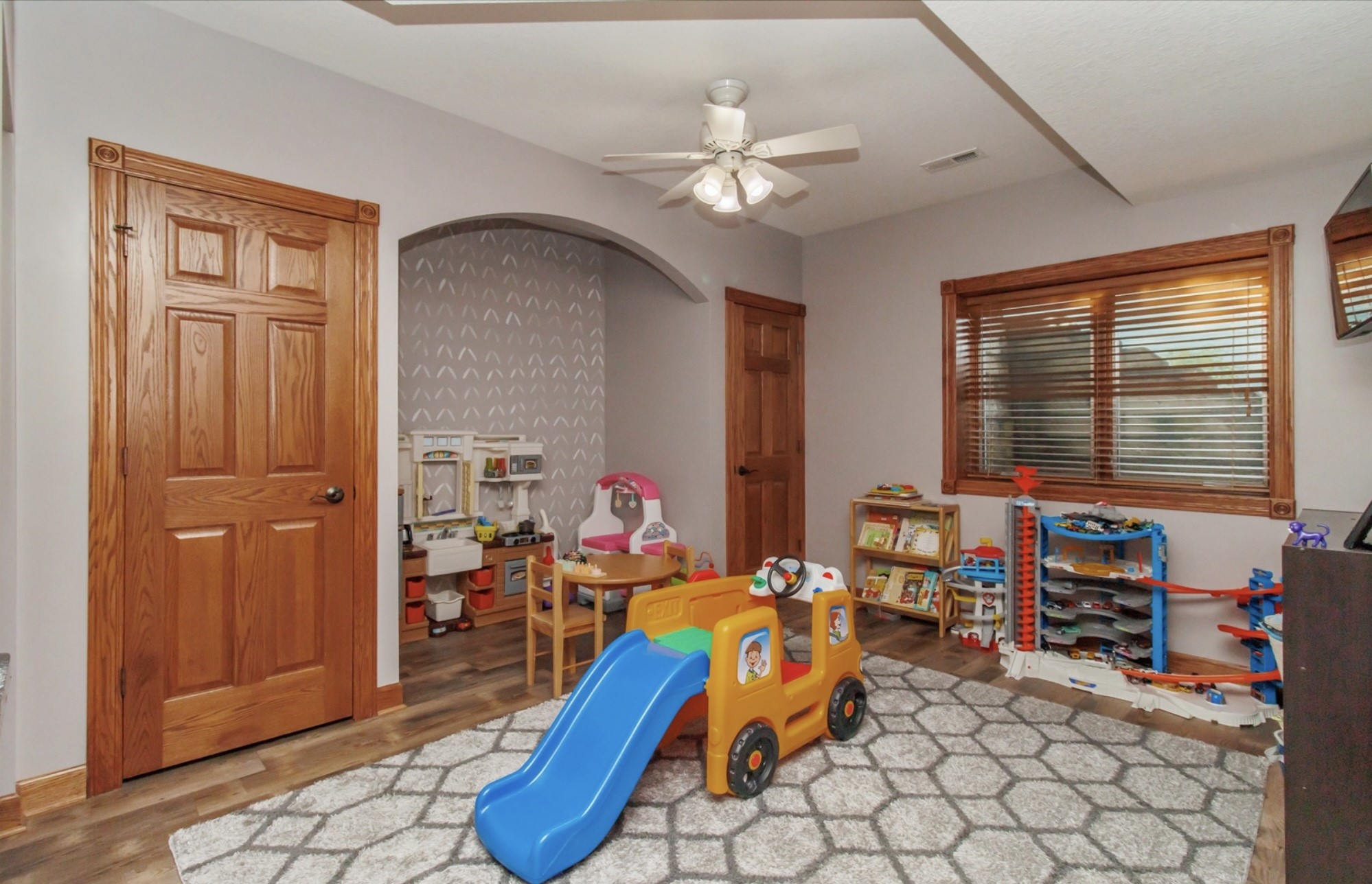 8090 NE 30th Place