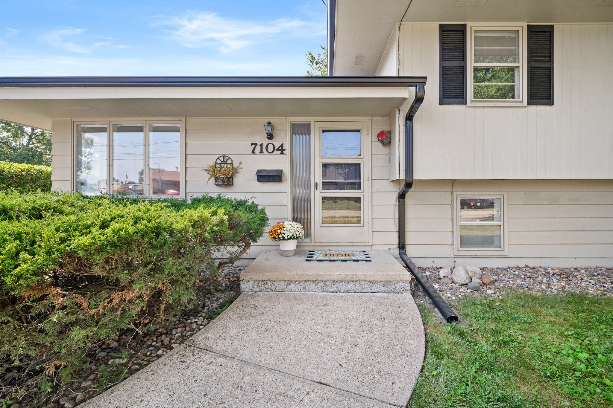7104 Monroe Court