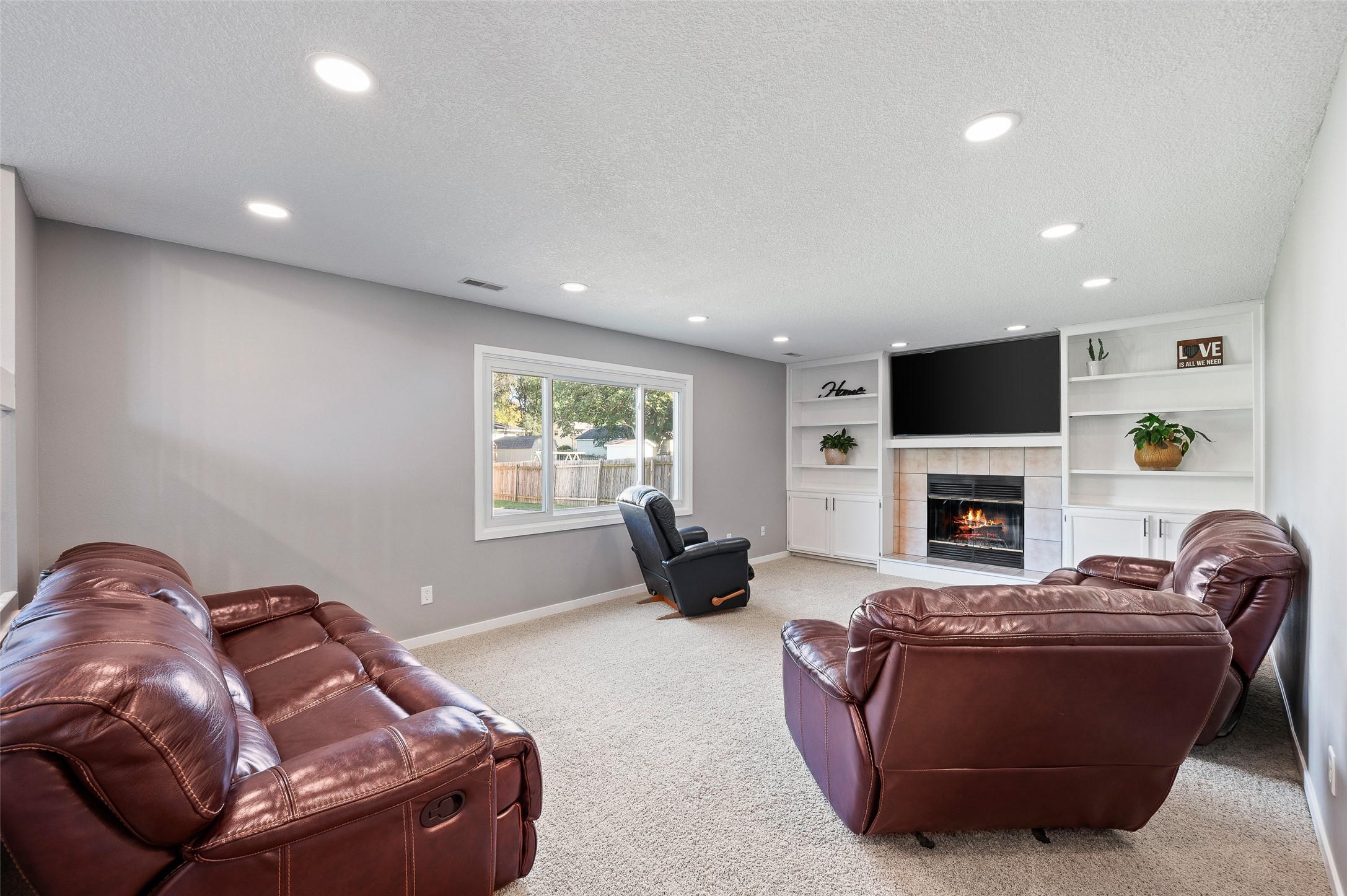 435 NW Prairie Creek Drive