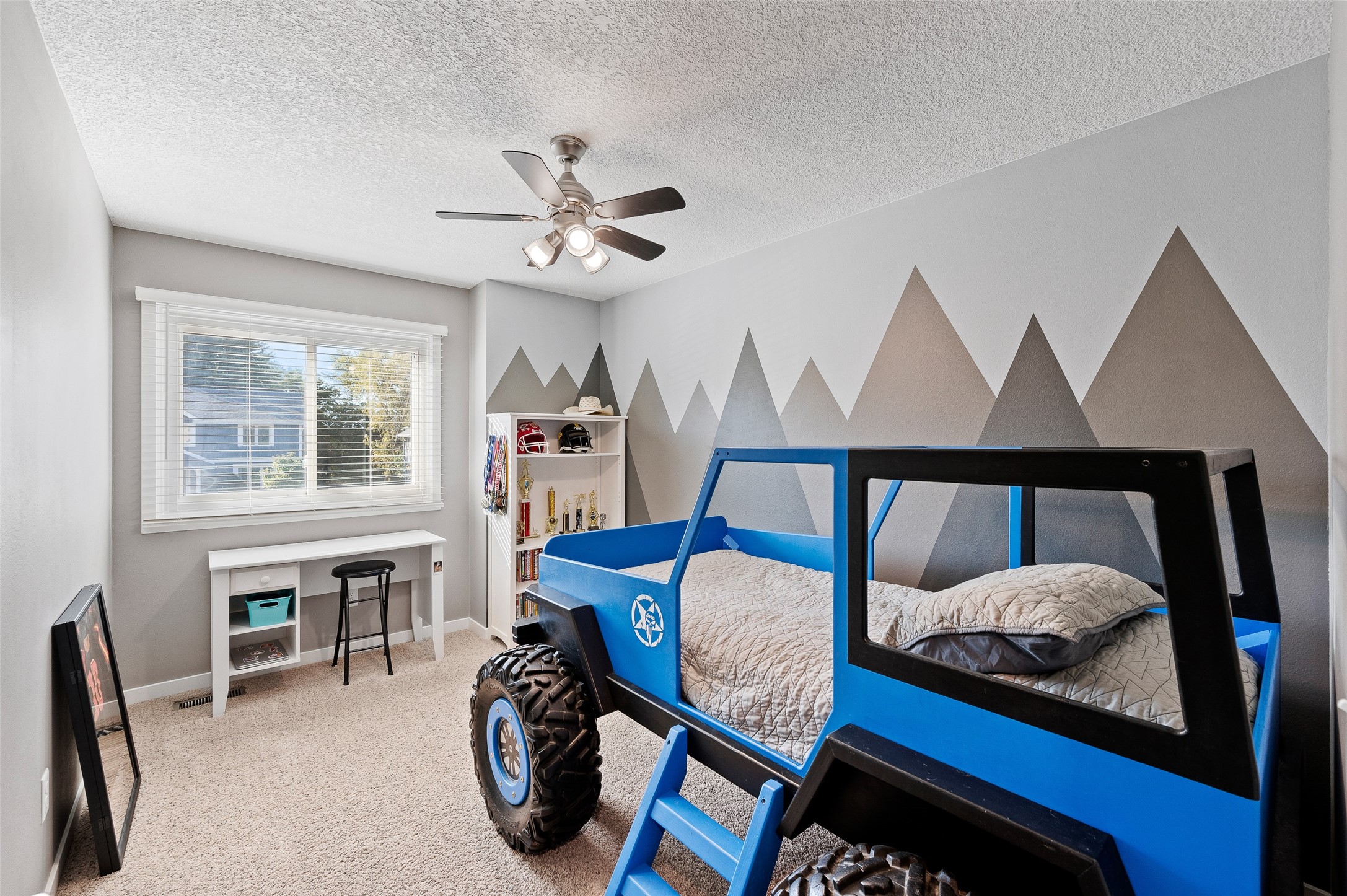 435 NW Prairie Creek Drive