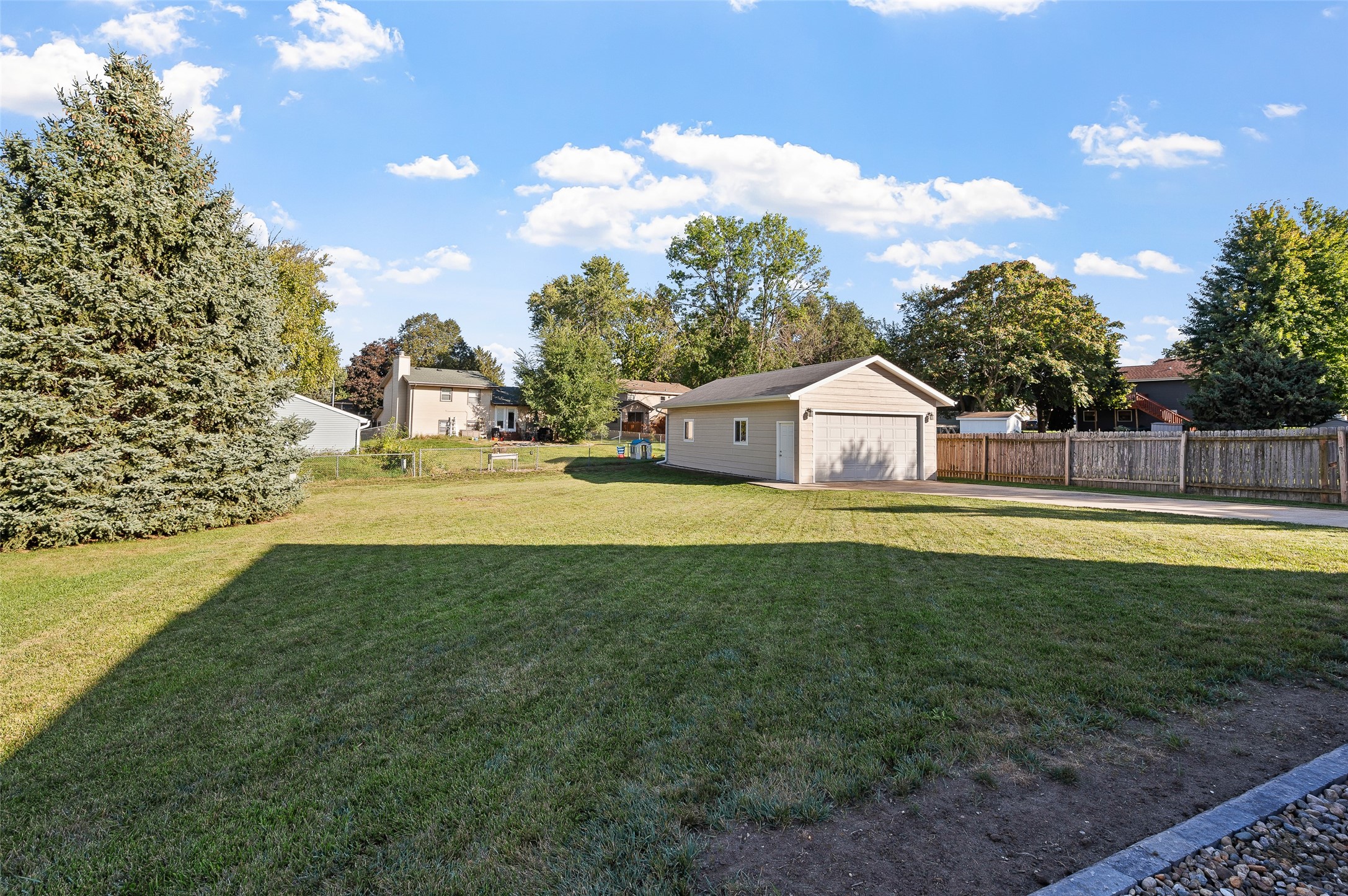 435 NW Prairie Creek Drive