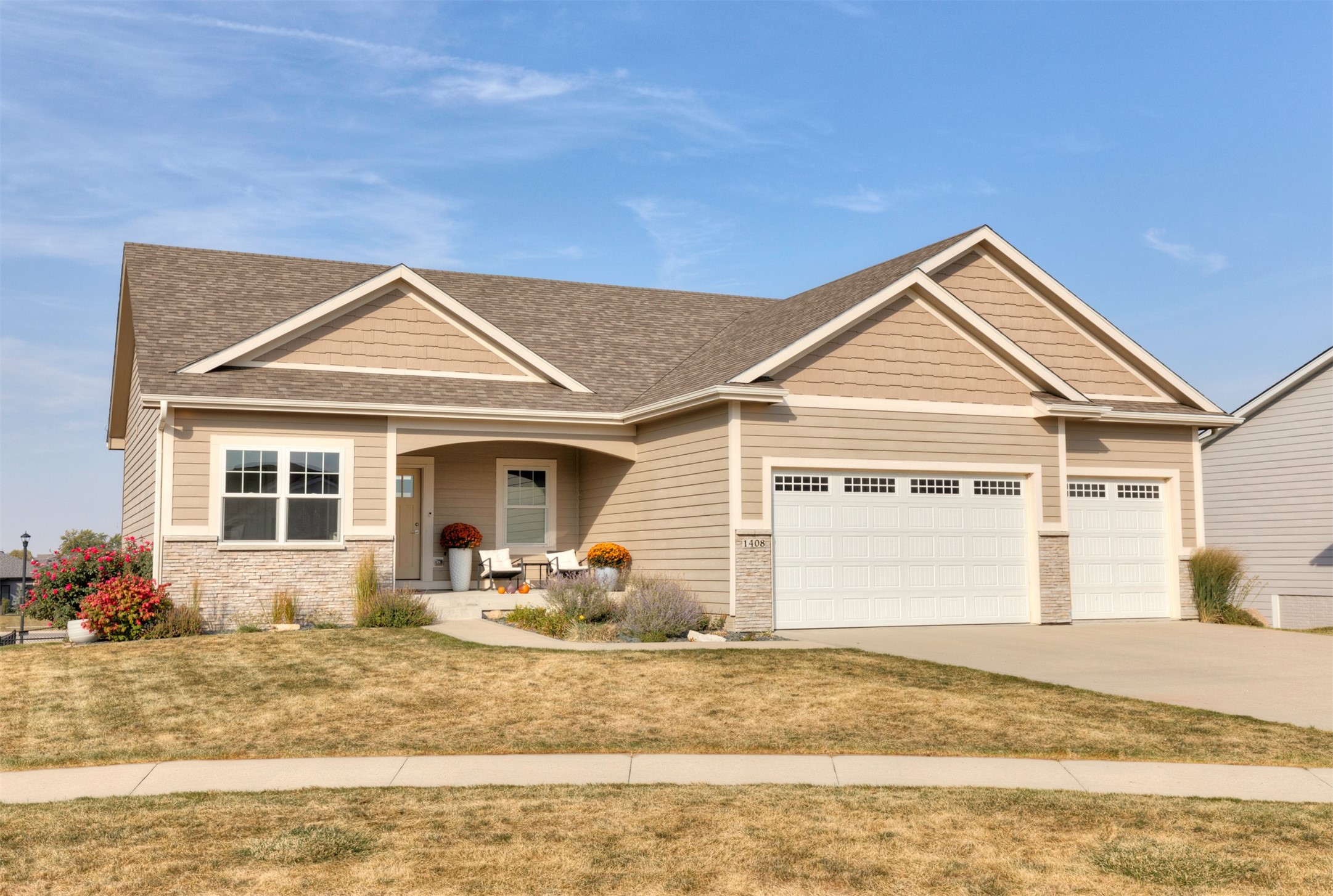 1408 NE Poplar Court