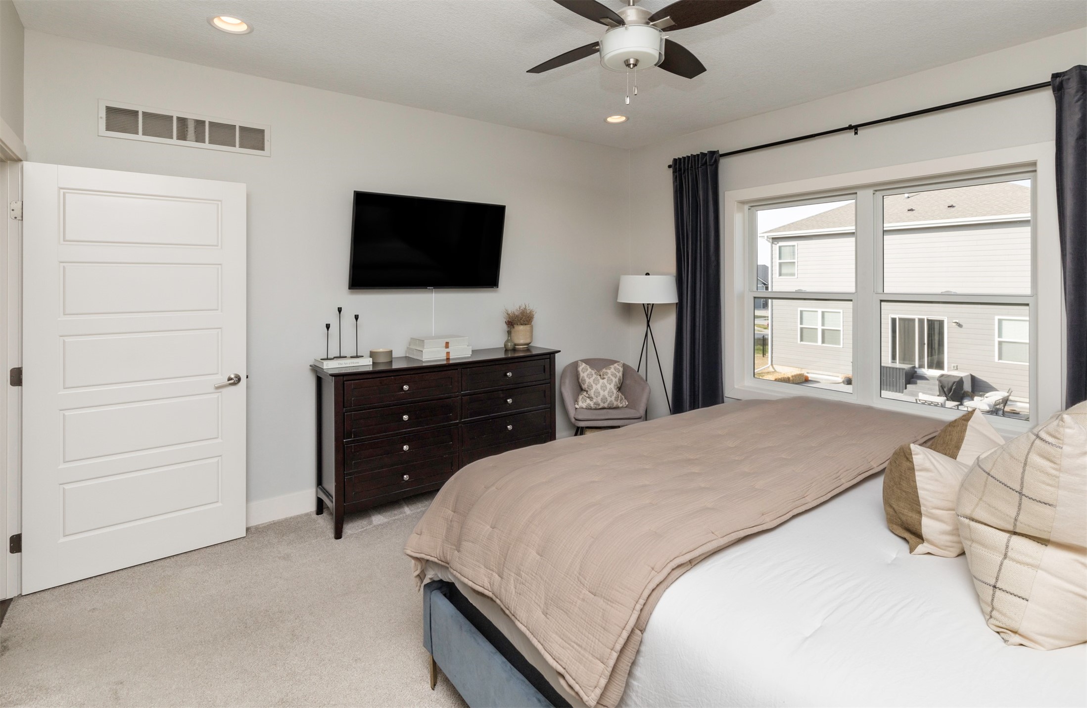 1408 NE Poplar Court
