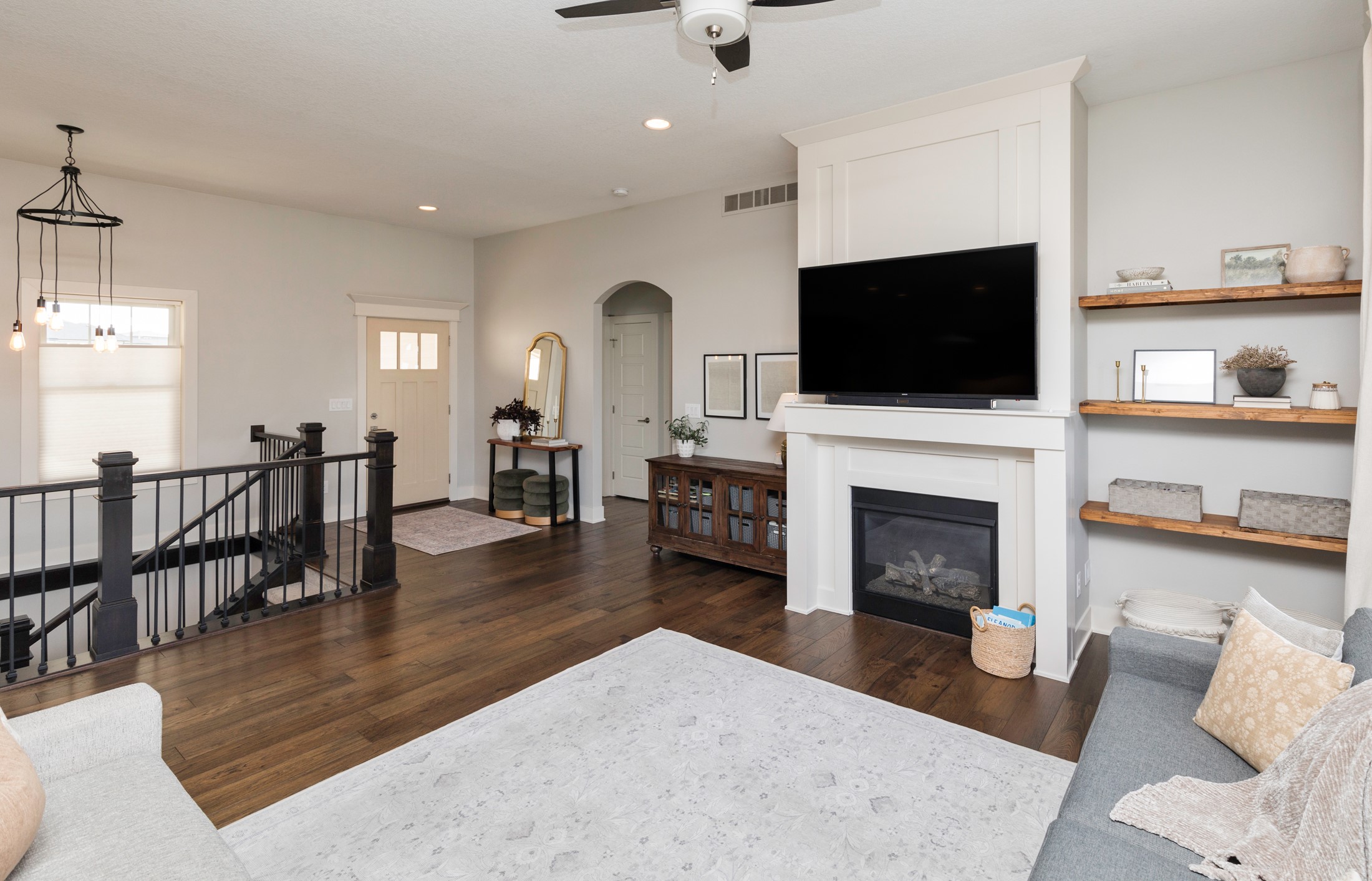 1408 NE Poplar Court
