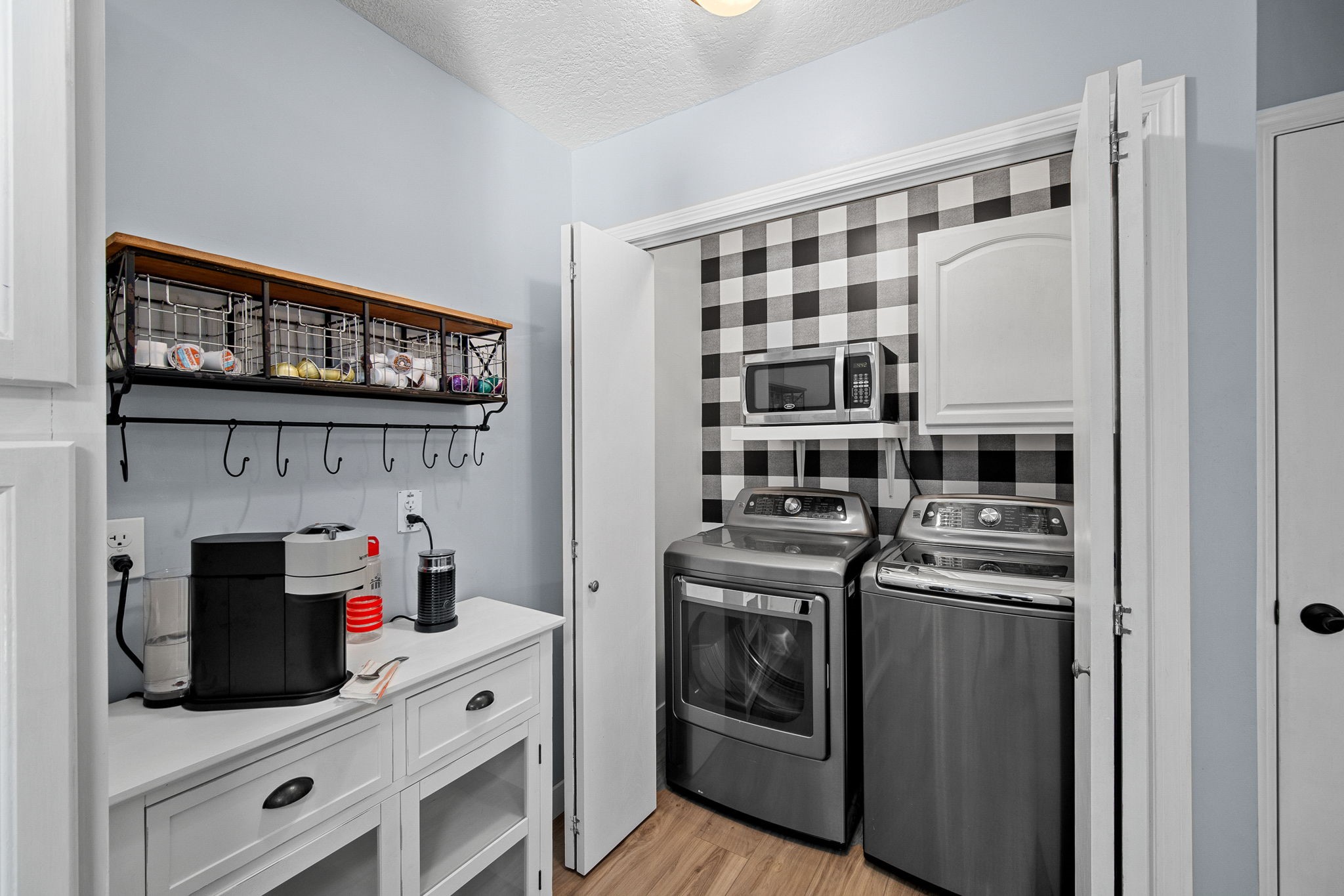 6108 Sharon Circle