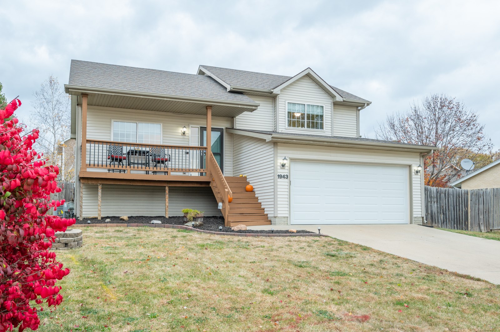 1943 Swan Court