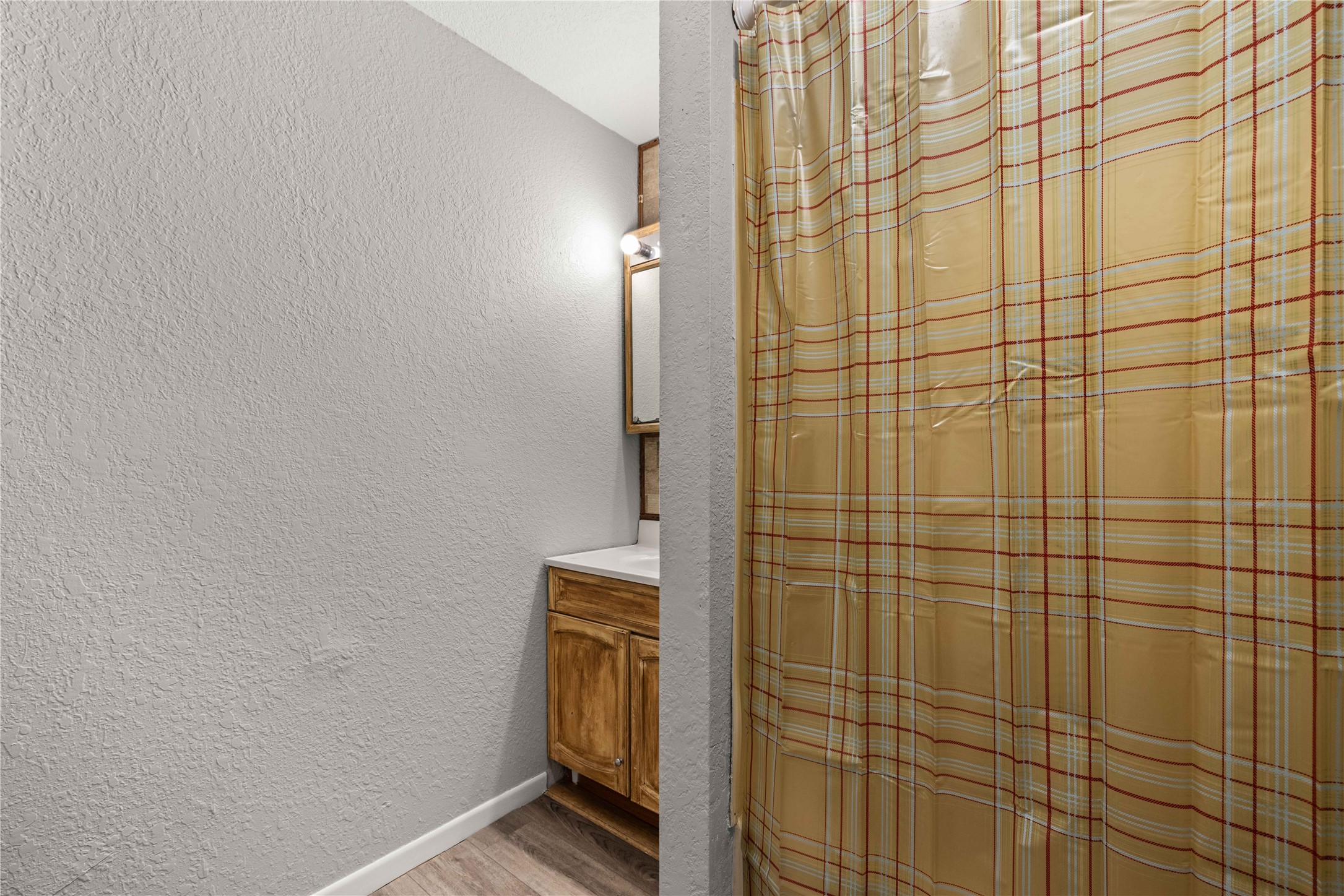 314 W 6th Street