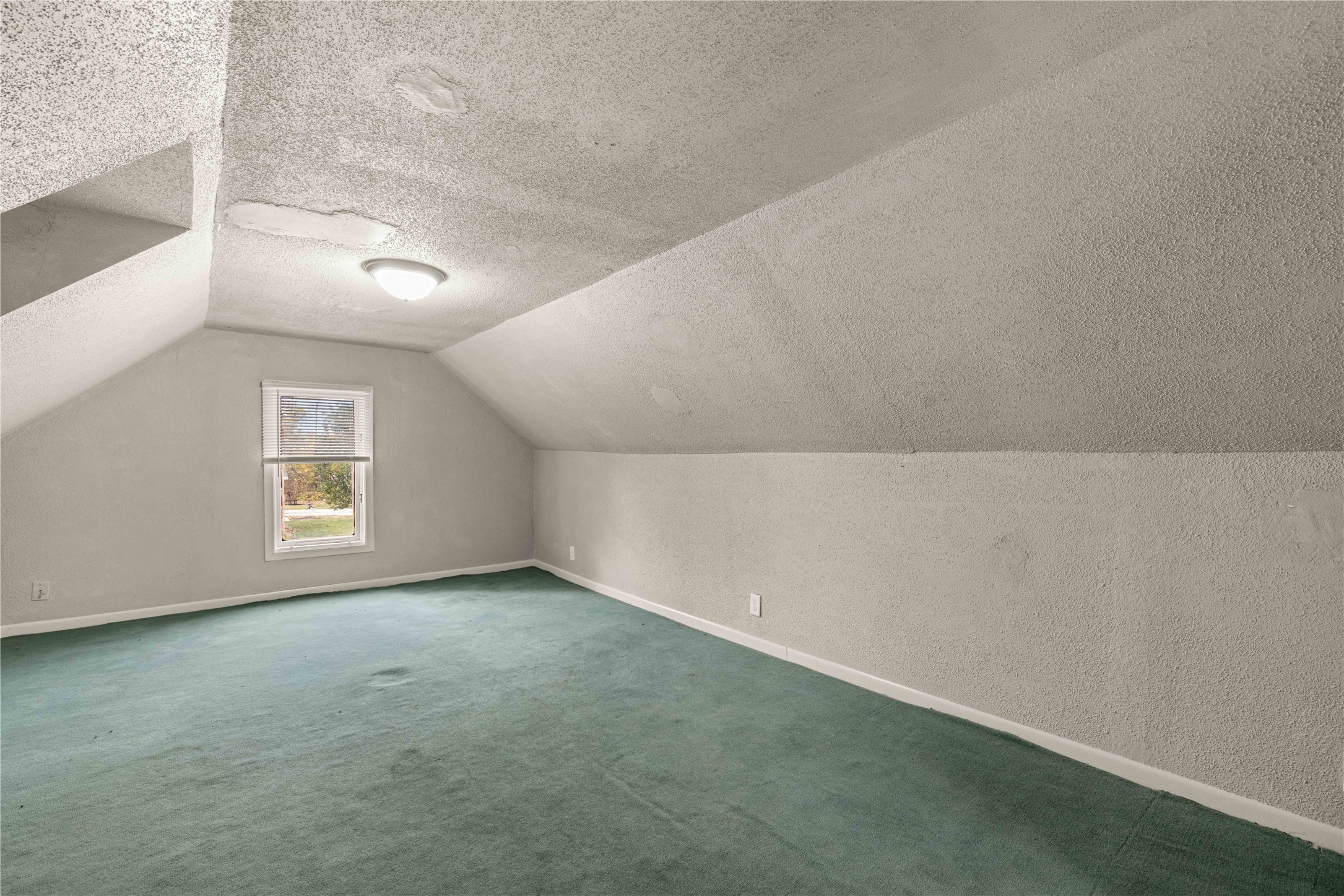 314 W 6th Street