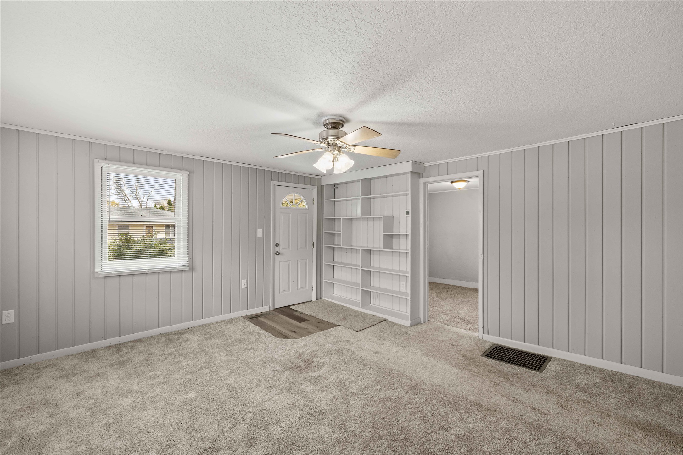 314 W 6th Street