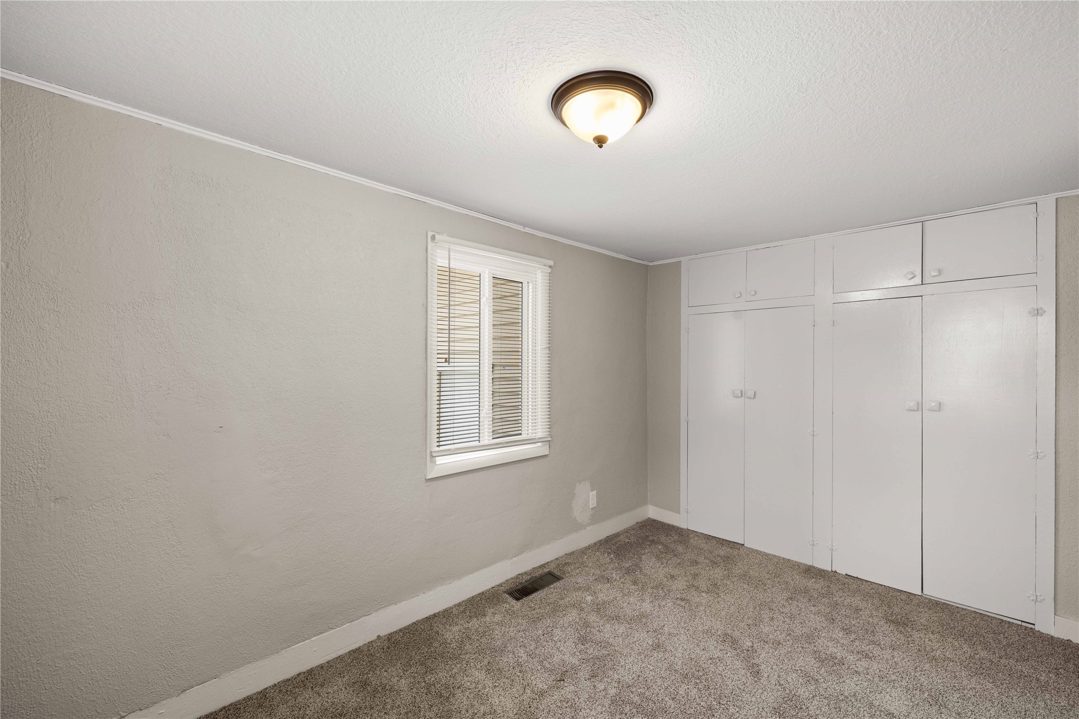 314 W 6th Street