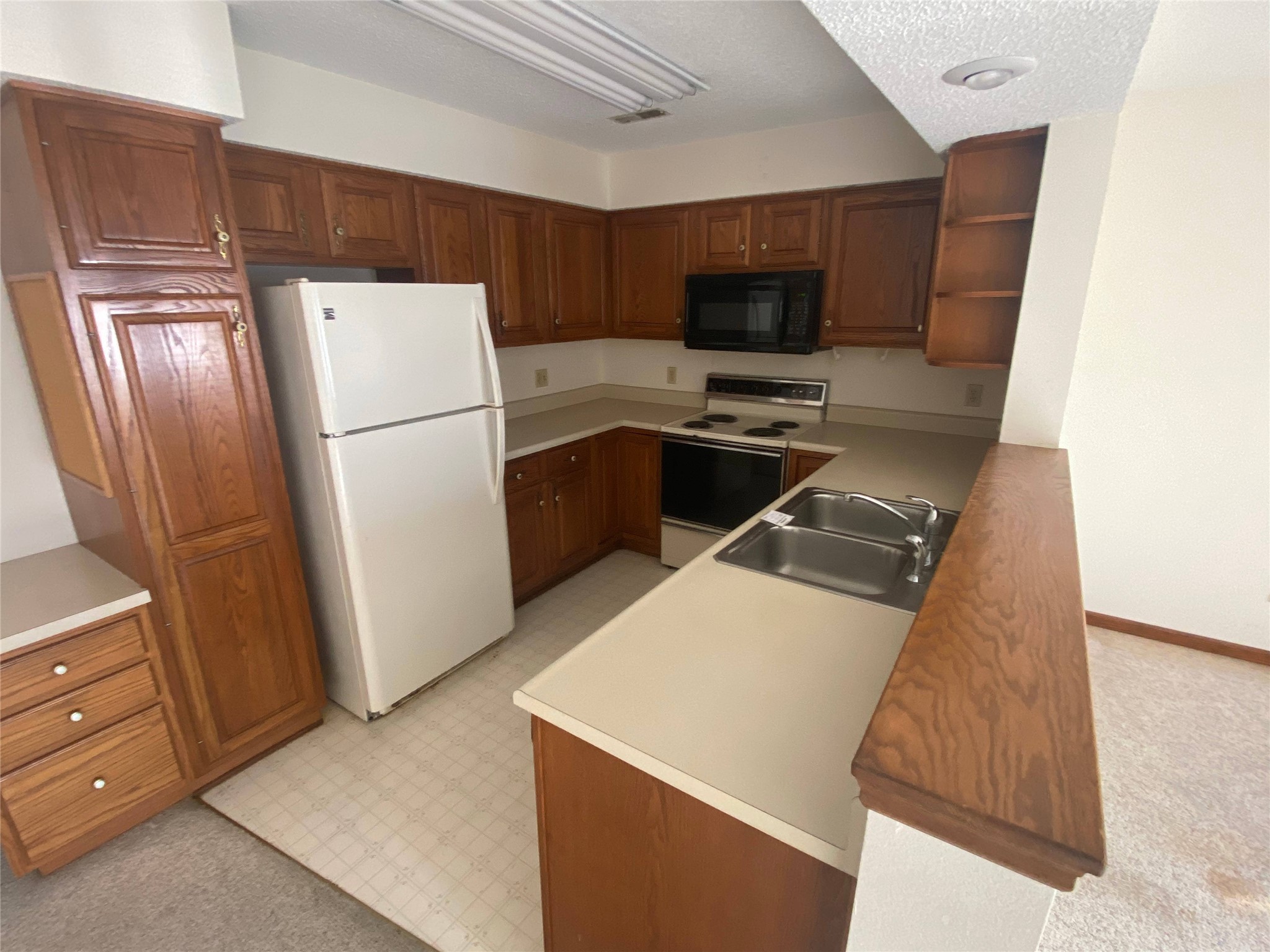 403 SE Delaware Avenue 106