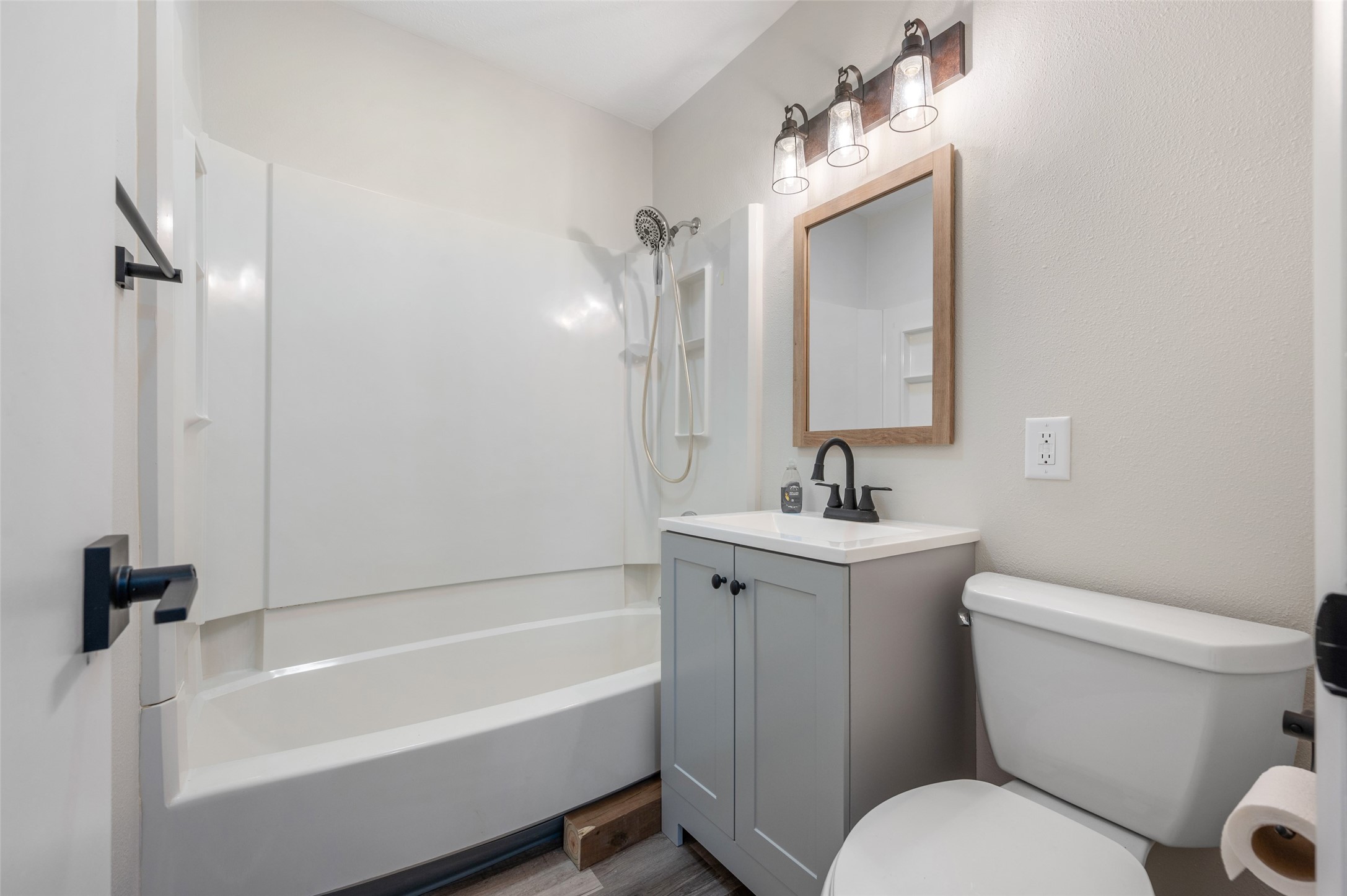 2536 Grandview Avenue