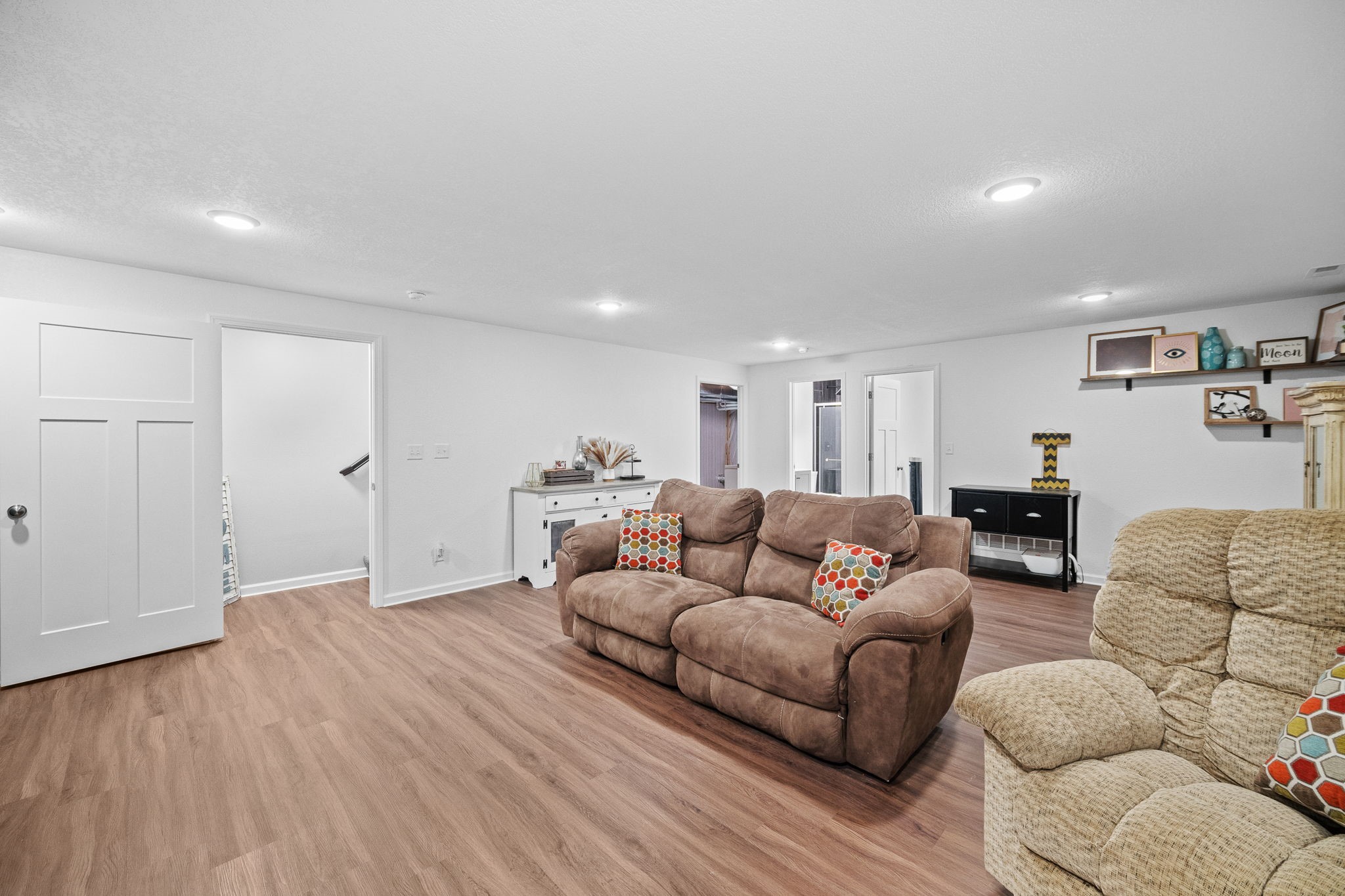 307 SW 48th Street