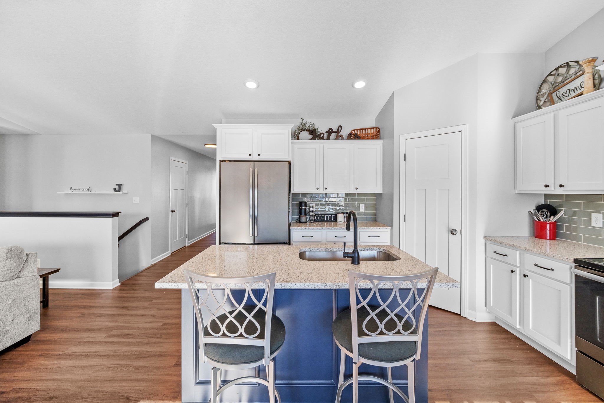 307 SW 48th Street