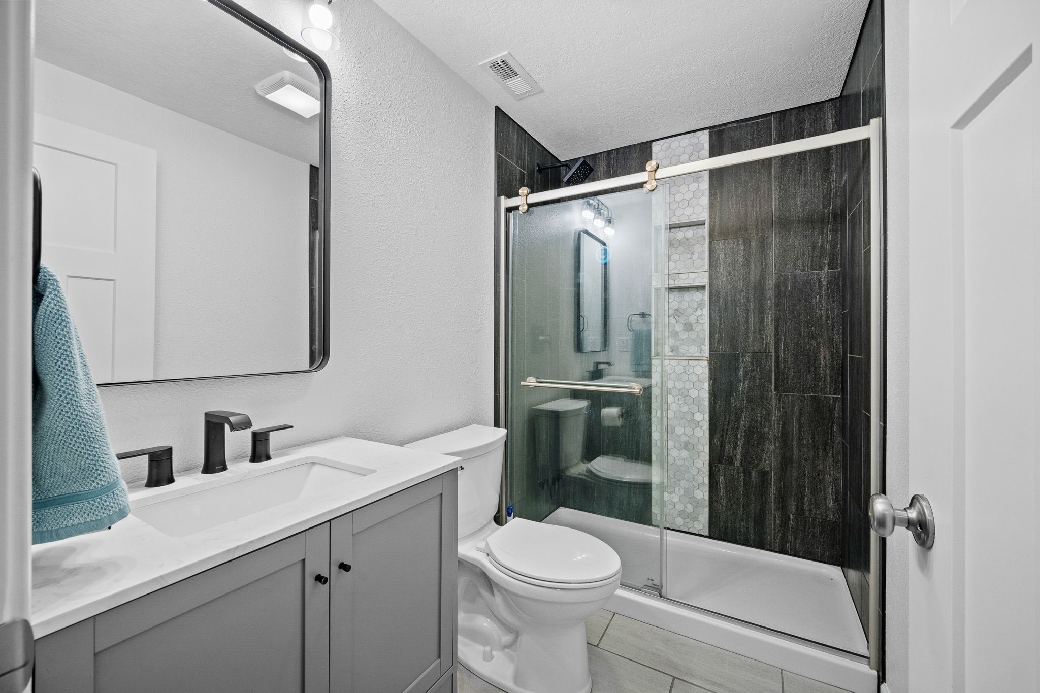 307 SW 48th Street