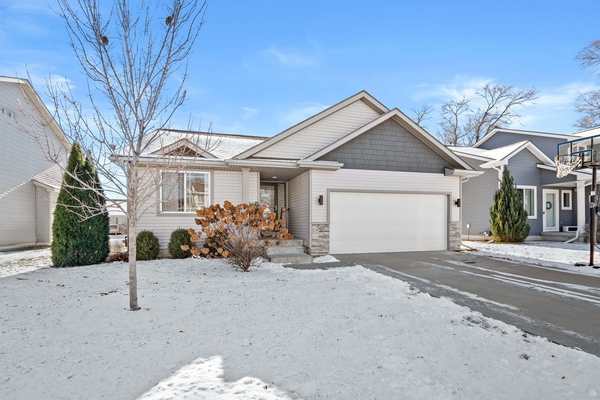 307 SW 48th Street