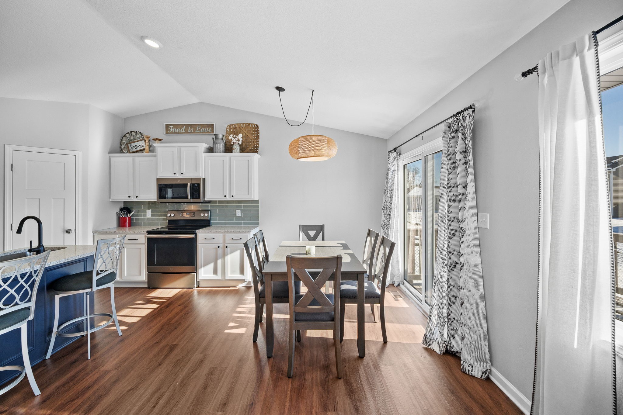 307 SW 48th Street