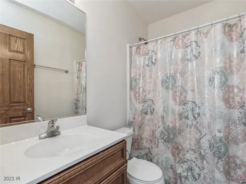 225 9th Street NW