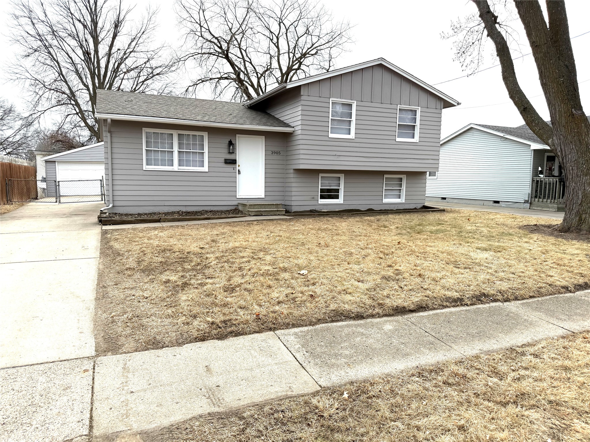 3905 E Ovid Street
