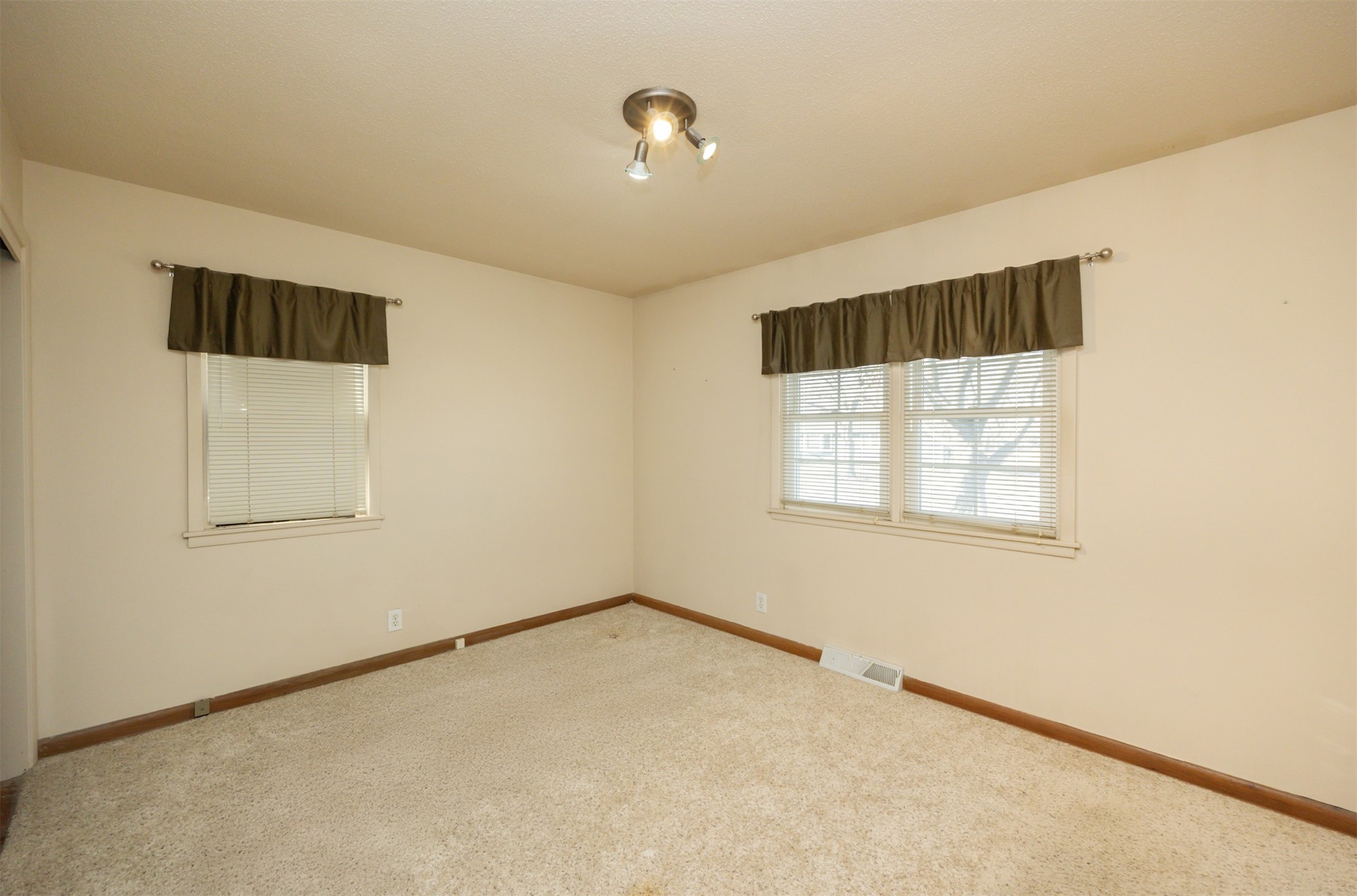 140 Northview Drive