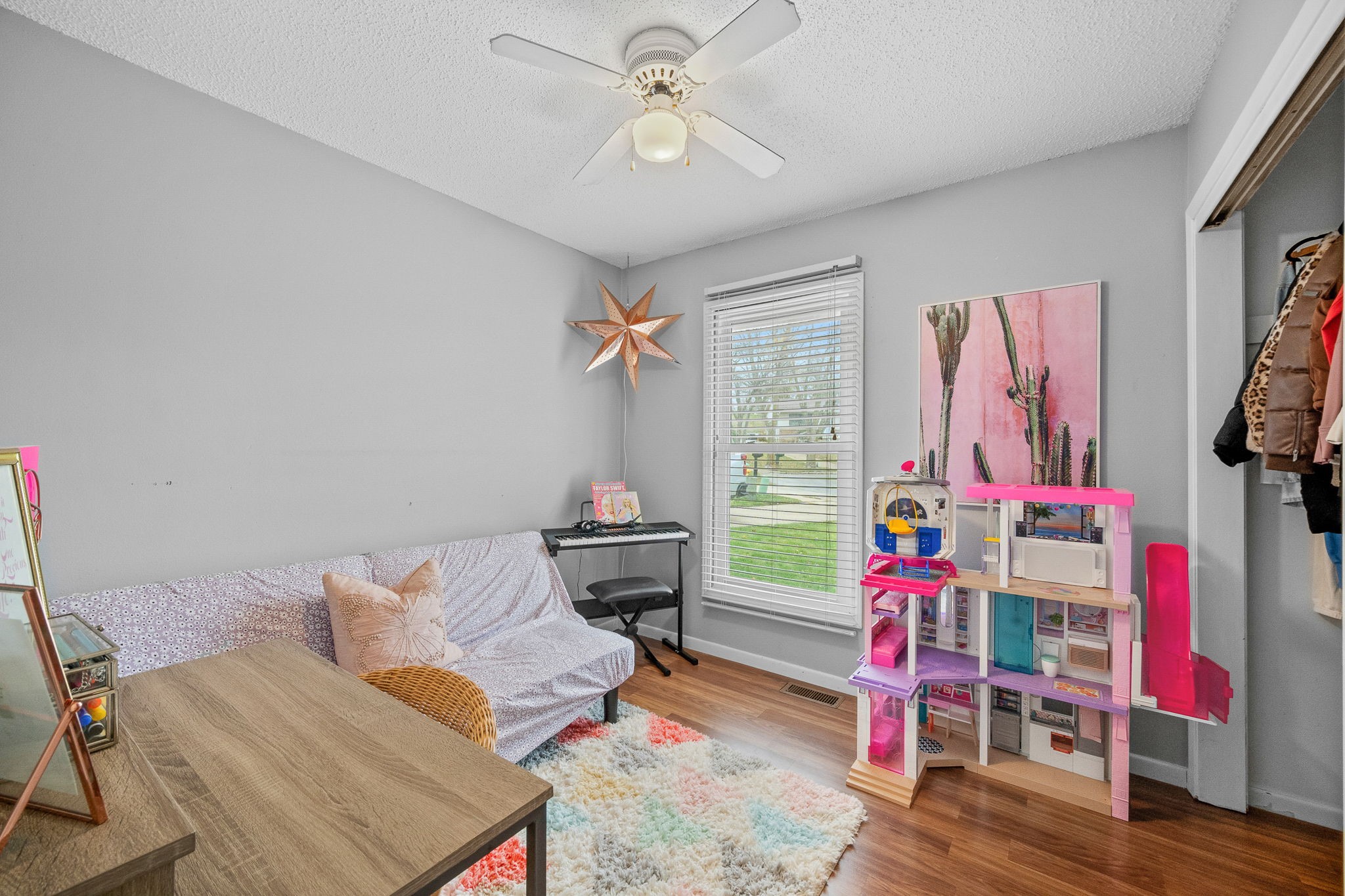 5625 SW 5th Place