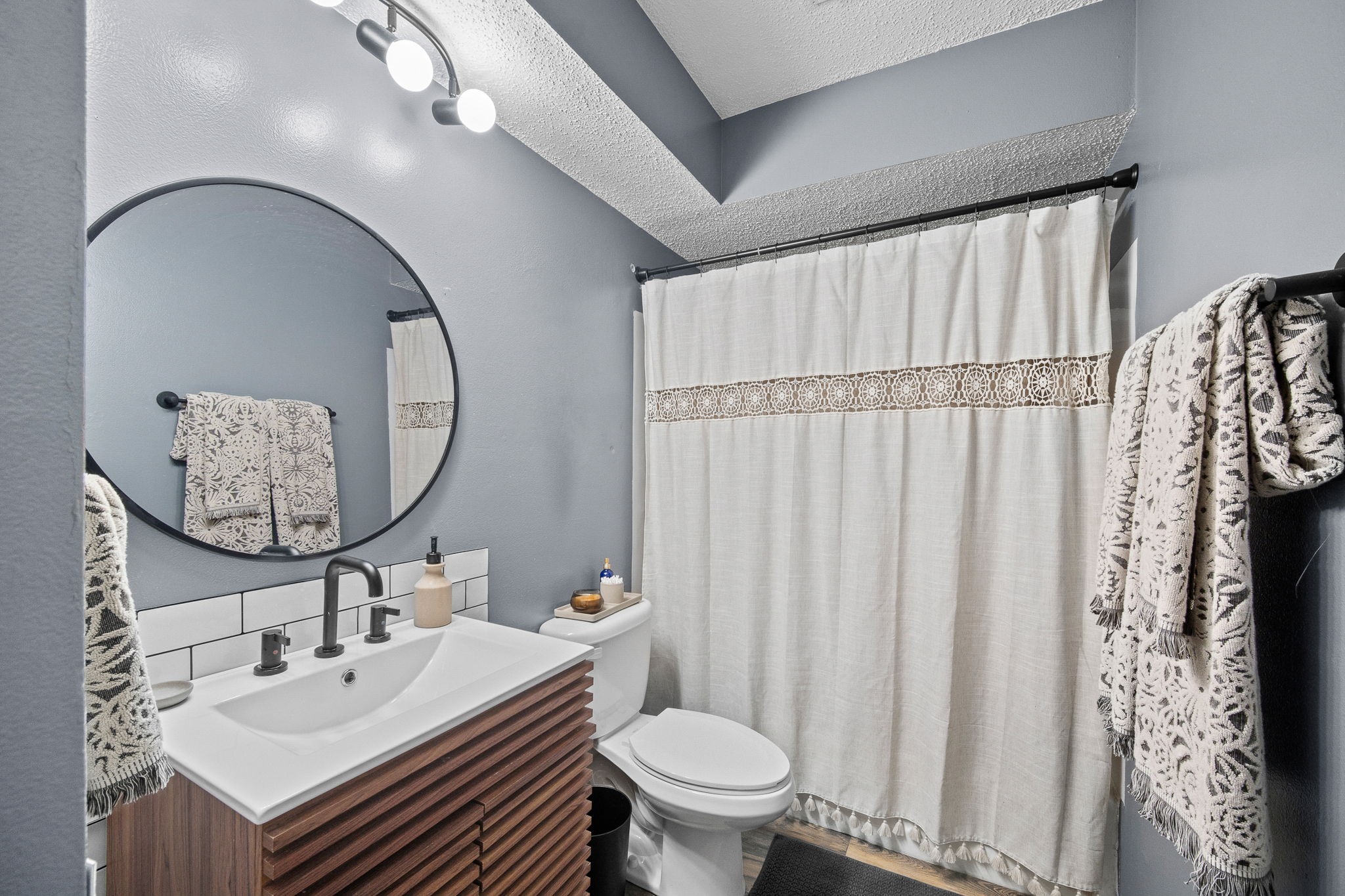 5625 SW 5th Place