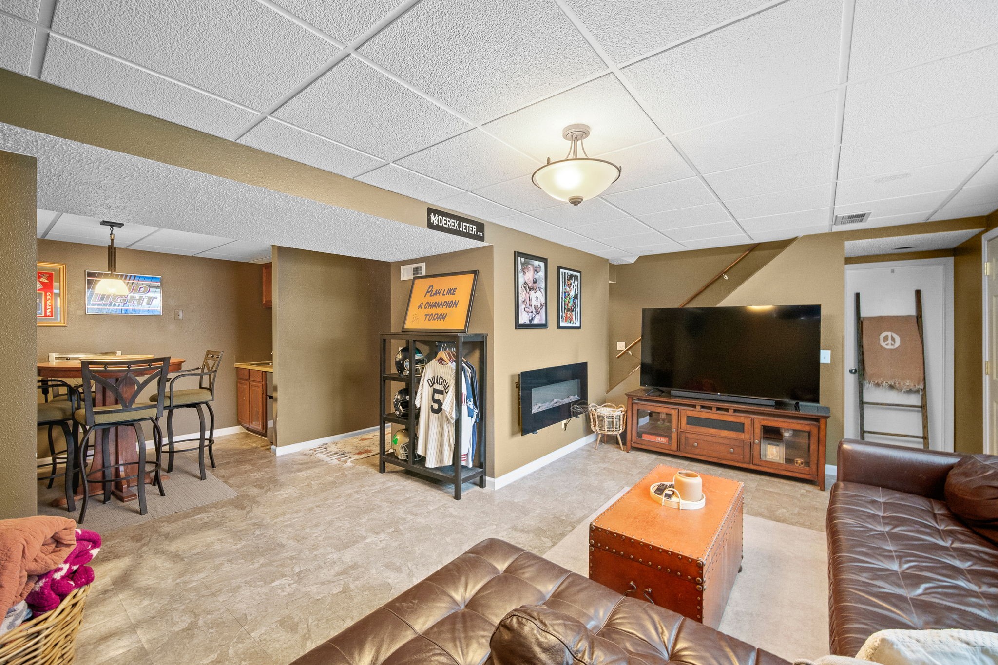 5625 SW 5th Place