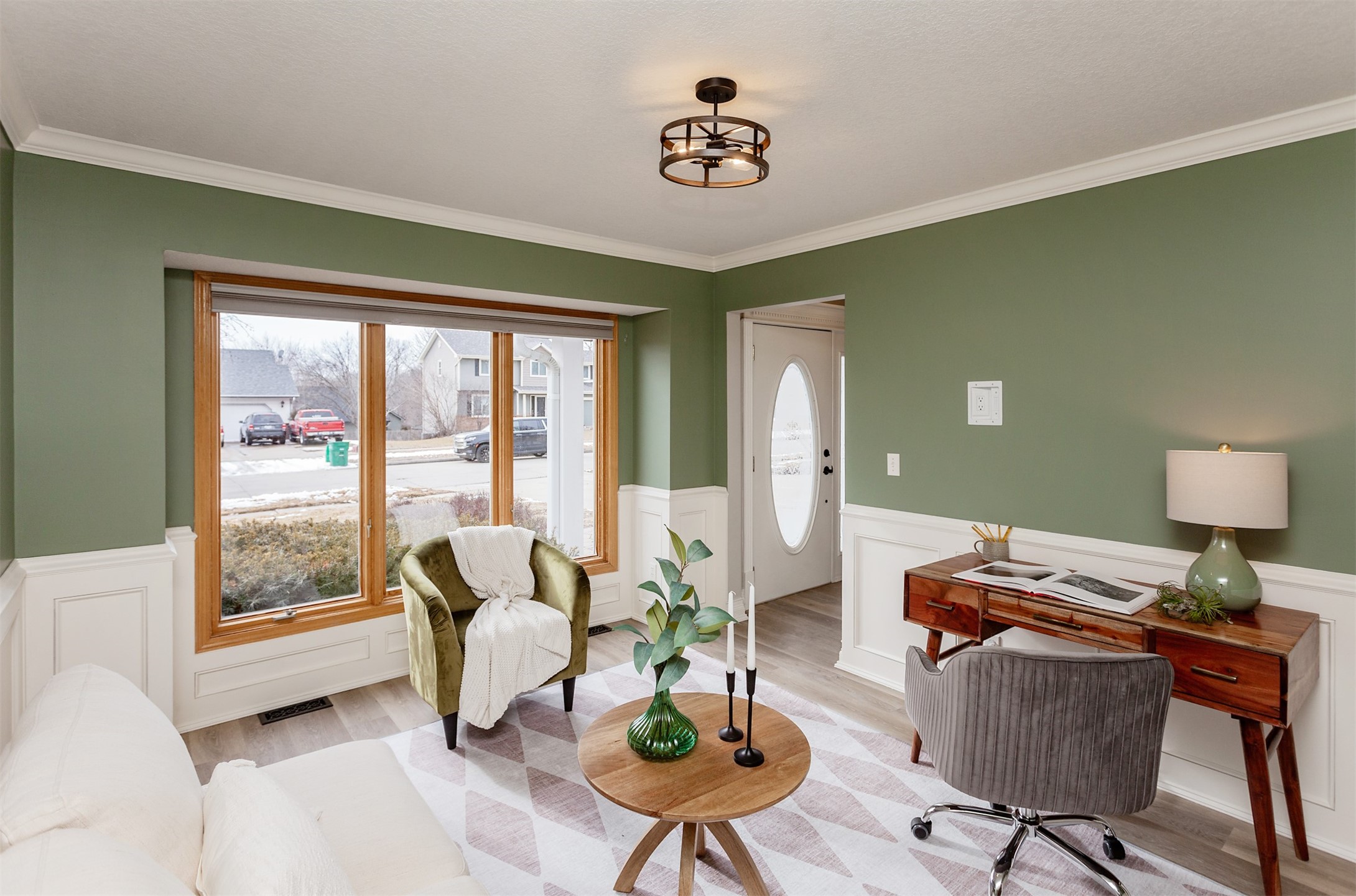 117 NW Cedarwood Drive
