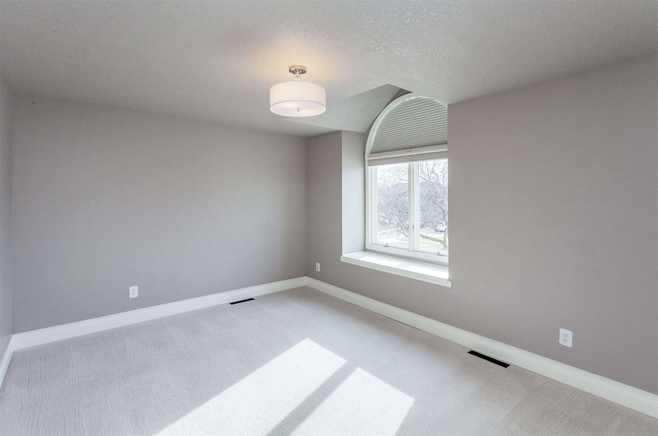 117 NW Cedarwood Drive