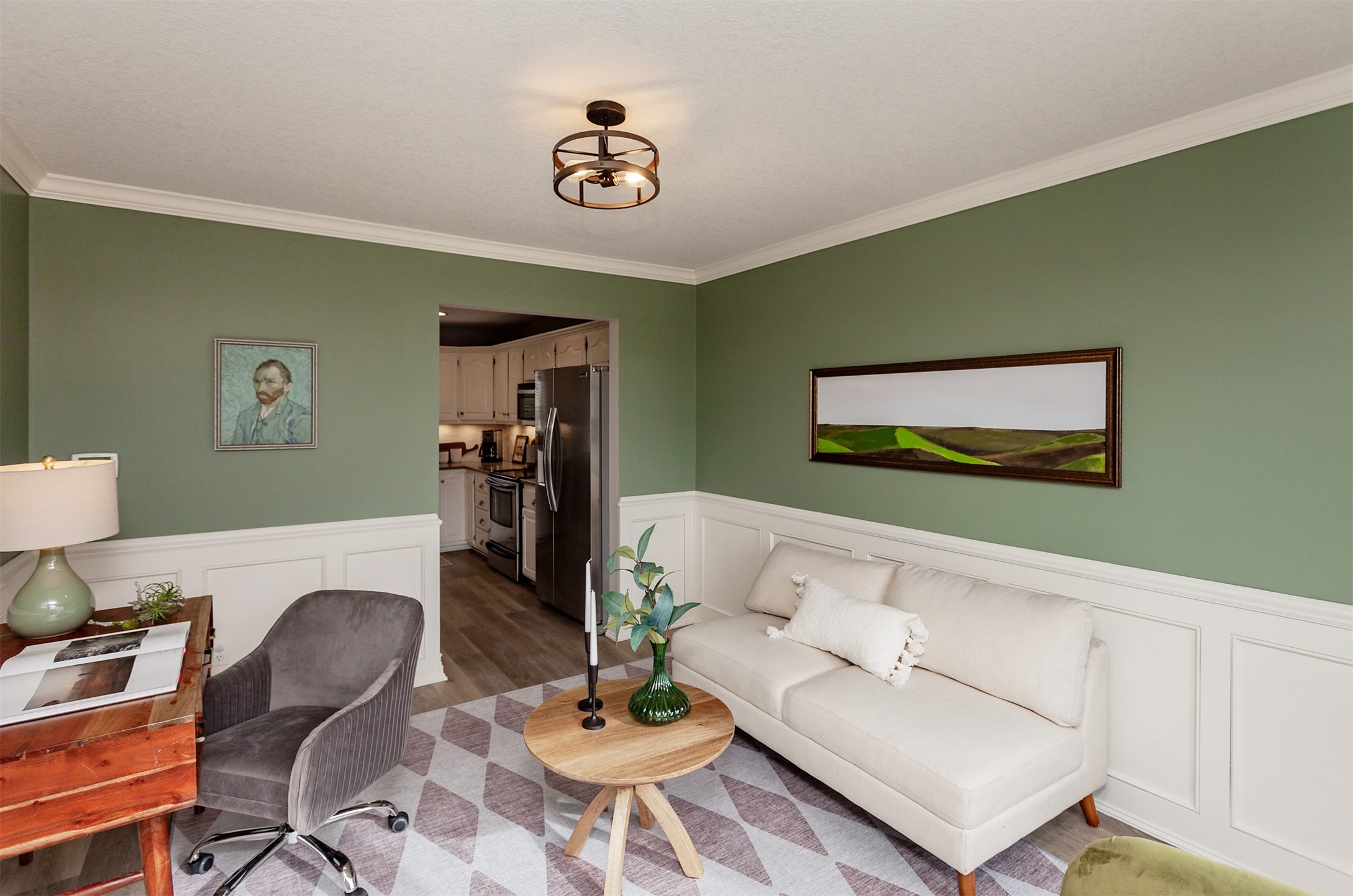 117 NW Cedarwood Drive