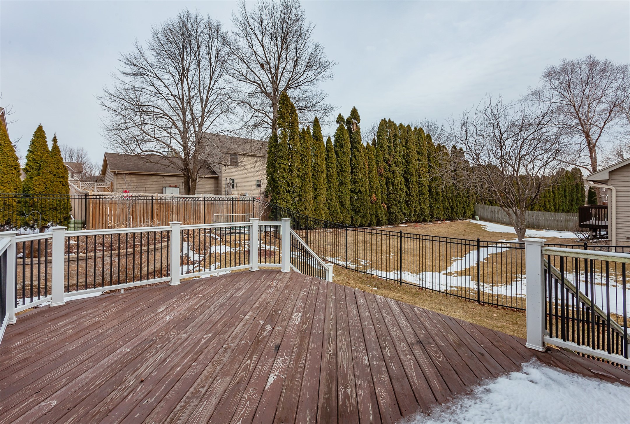 117 NW Cedarwood Drive