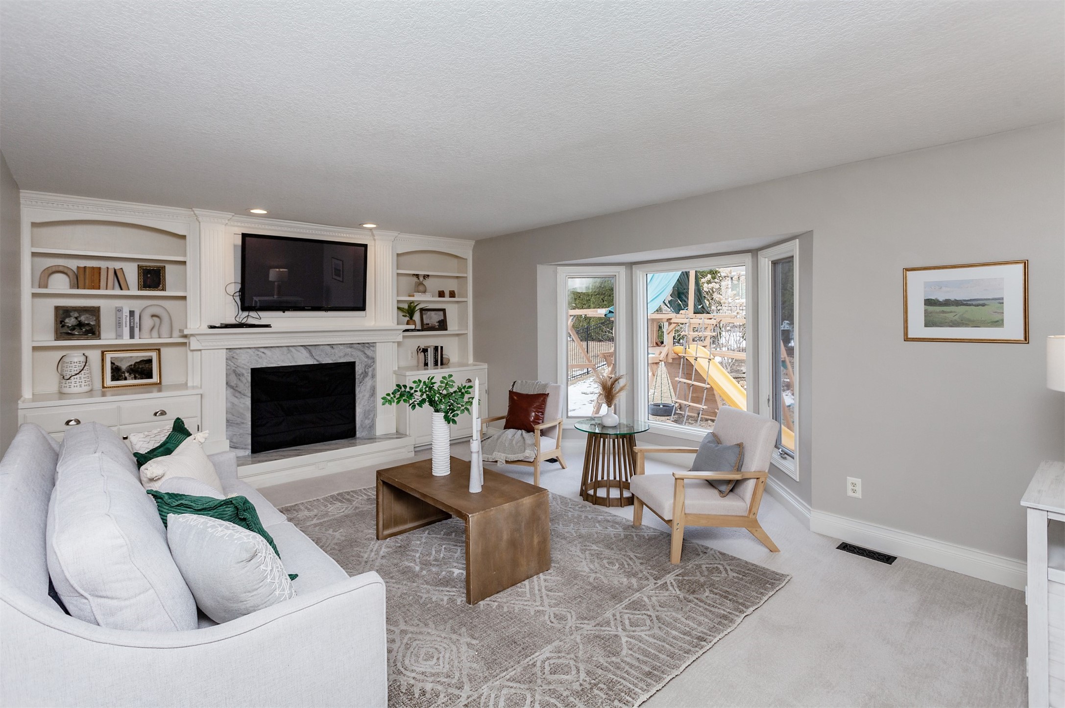 117 NW Cedarwood Drive