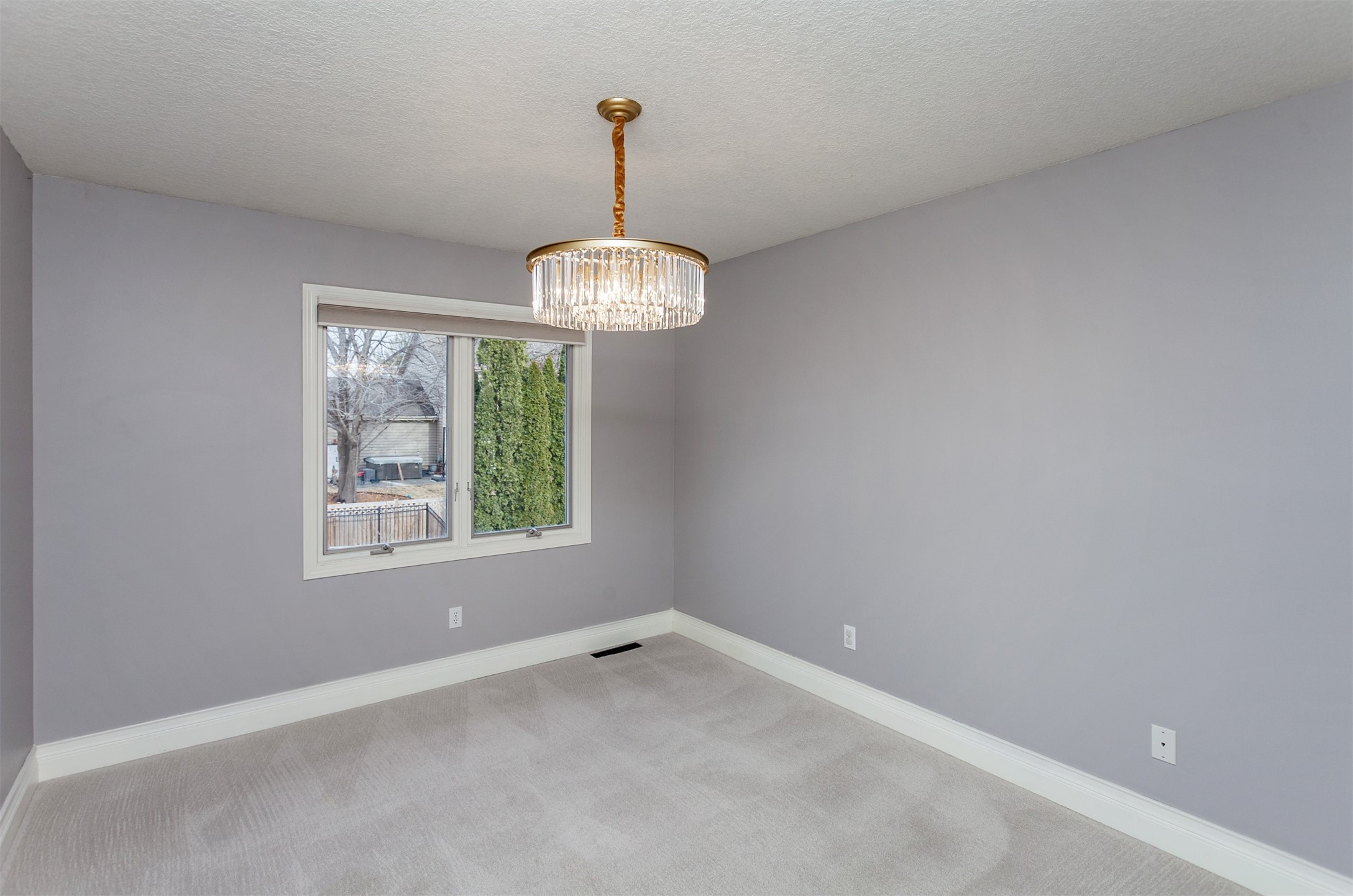 117 NW Cedarwood Drive
