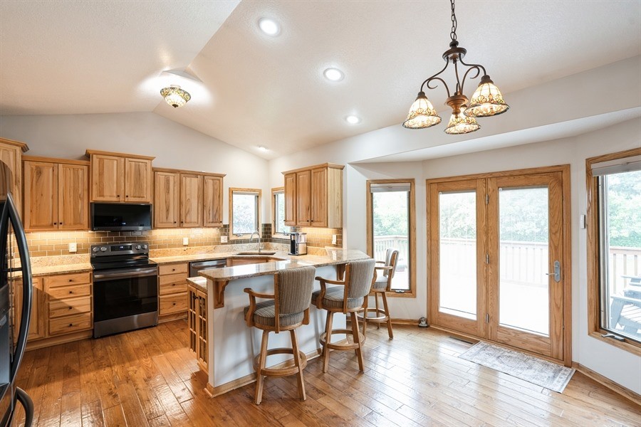 8091 NE 30th Place